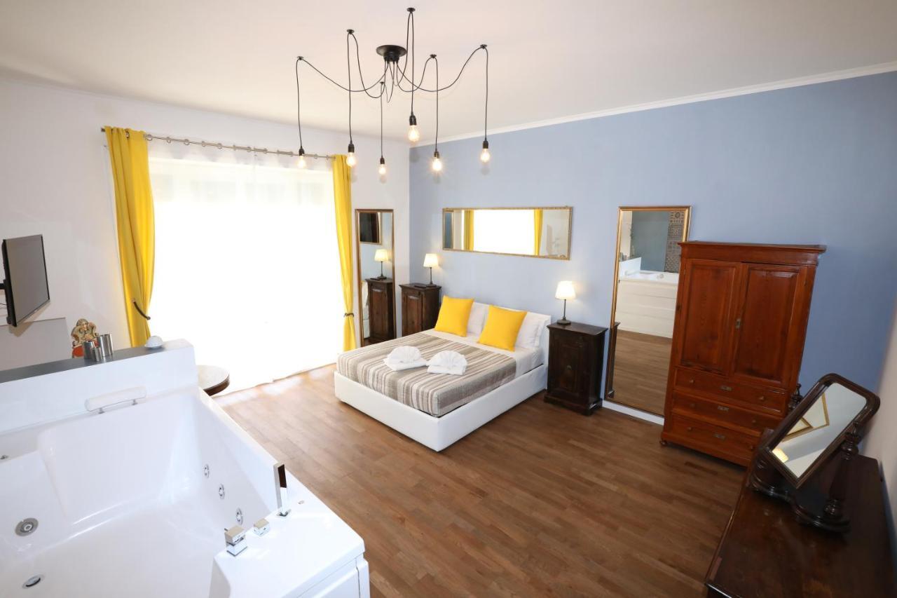Unique Luxury Apartment And Rooms Rome Exterior photo